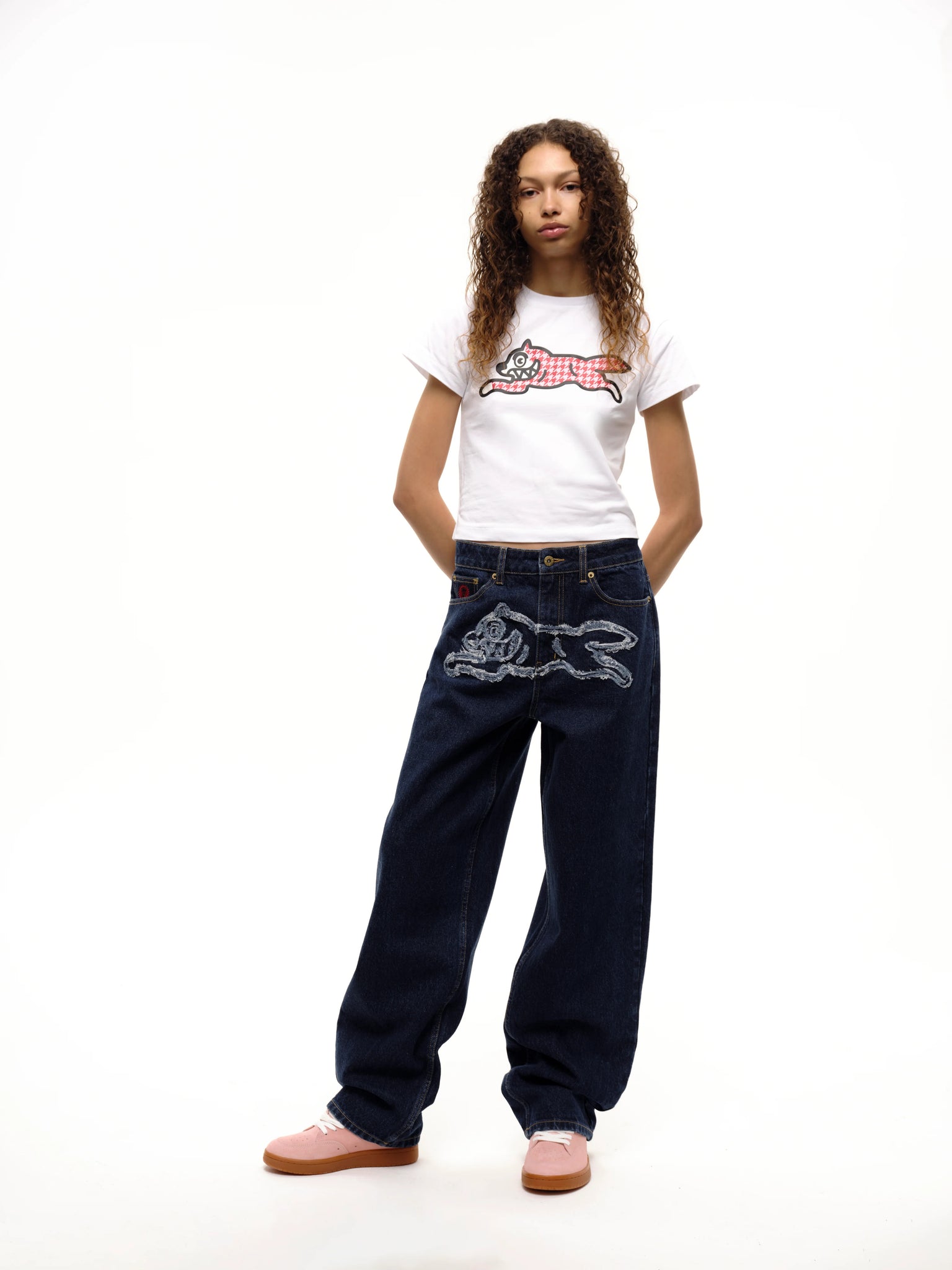 HOUNDSTOOTH RUNNING DOG BABY TEE - WHITE