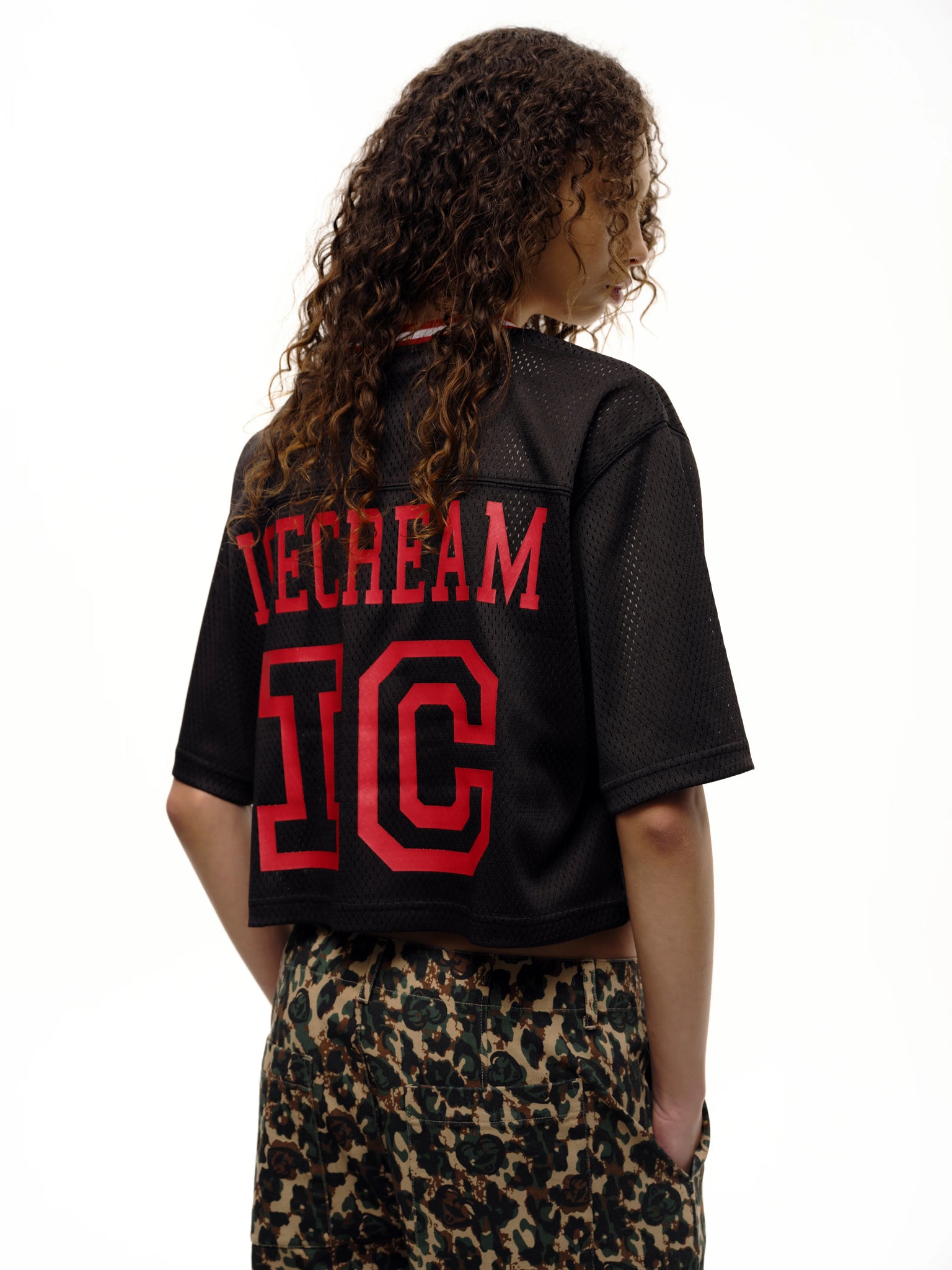 CROPPED FOOTBALL JERSEY - BLACK
